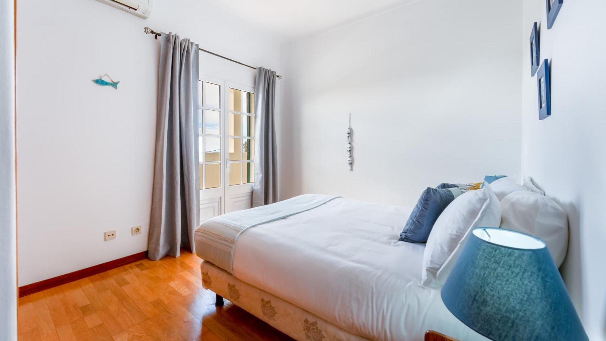 Sunny & Calm 4 Bdr House W/ Pool By Lovelystay Santo Estevao  Buitenkant foto