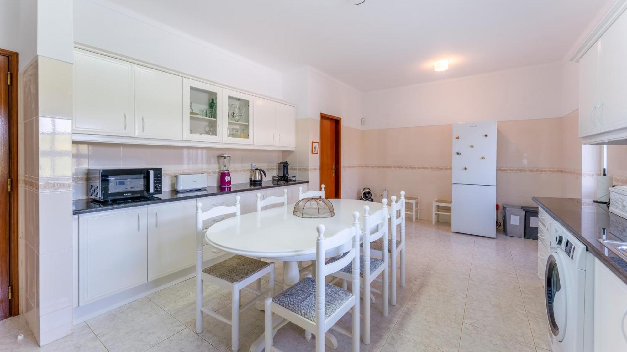 Sunny & Calm 4 Bdr House W/ Pool By Lovelystay Santo Estevao  Buitenkant foto