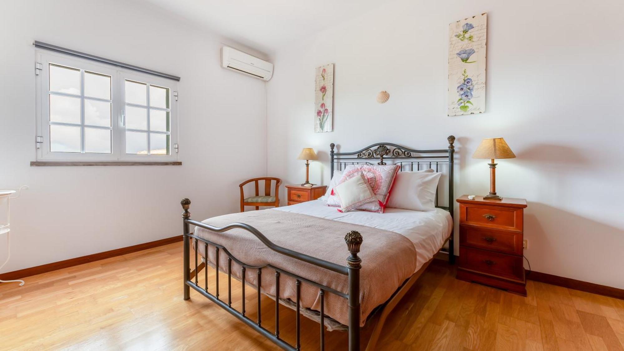 Sunny & Calm 4 Bdr House W/ Pool By Lovelystay Santo Estevao  Buitenkant foto