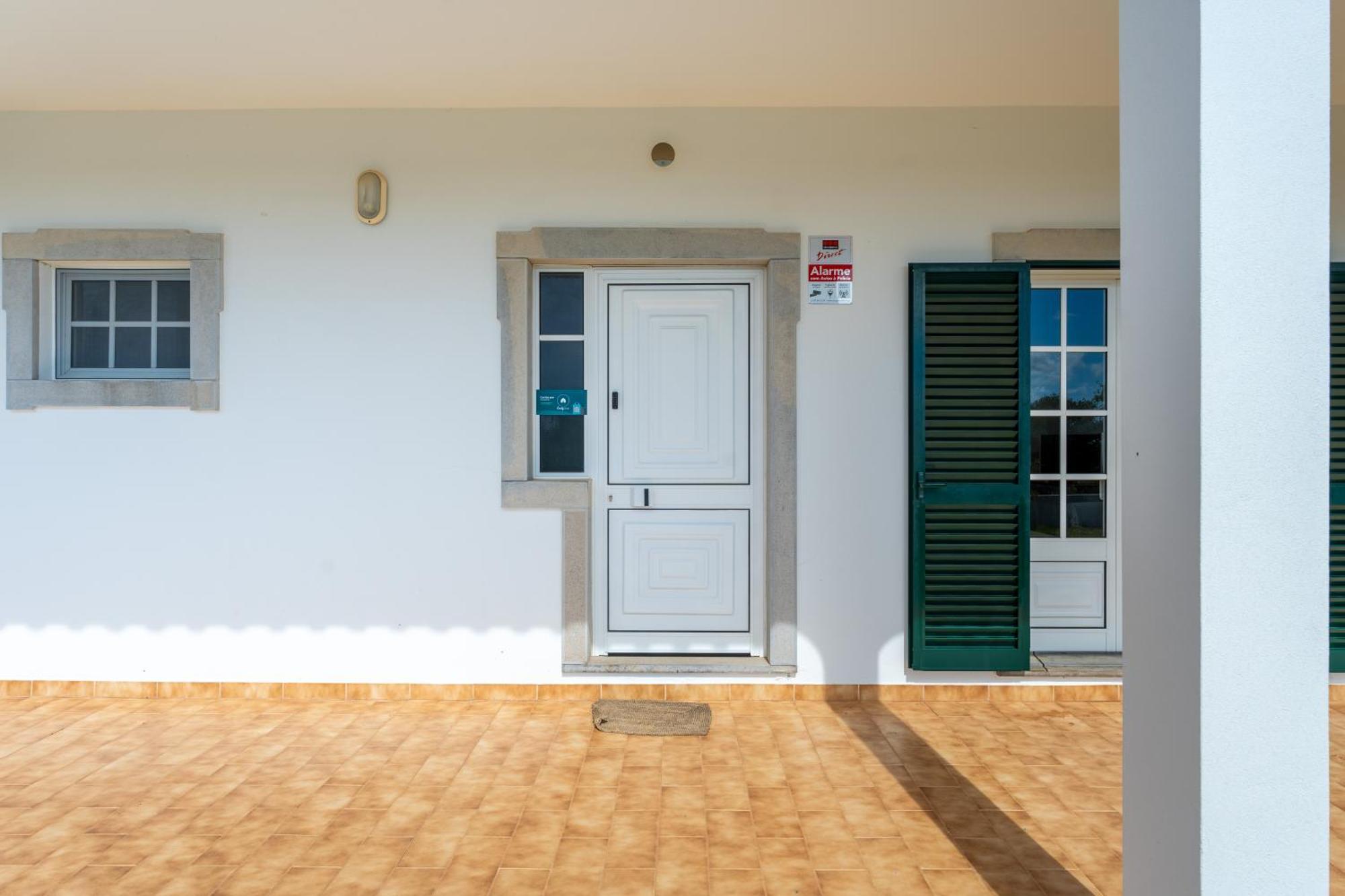 Sunny & Calm 4 Bdr House W/ Pool By Lovelystay Santo Estevao  Buitenkant foto