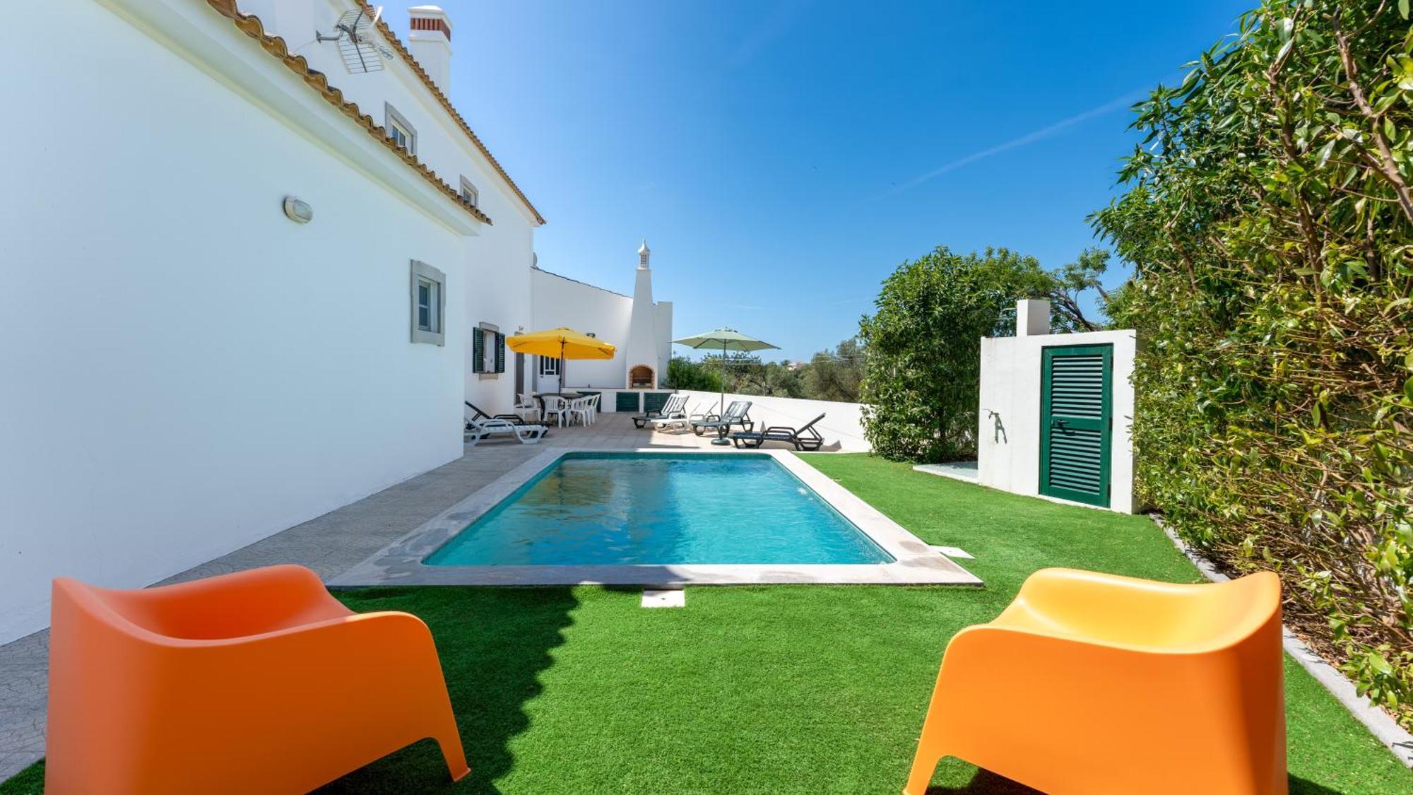 Sunny & Calm 4 Bdr House W/ Pool By Lovelystay Santo Estevao  Buitenkant foto